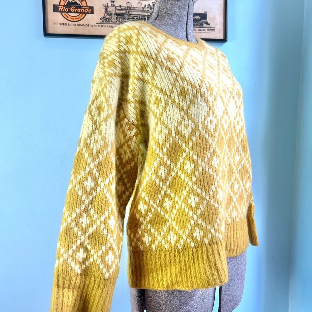 Anthropologie Yellow & White Diamond Knit Sweater